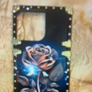 Case-Mate Black and Gold Rose Design Phone Case